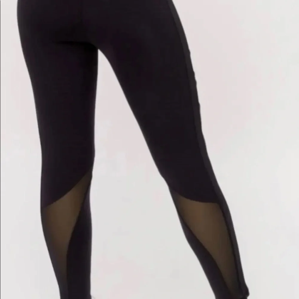 Black Tasc leggings! Cute mesh detail. Great condition! - Picture 2 of 6